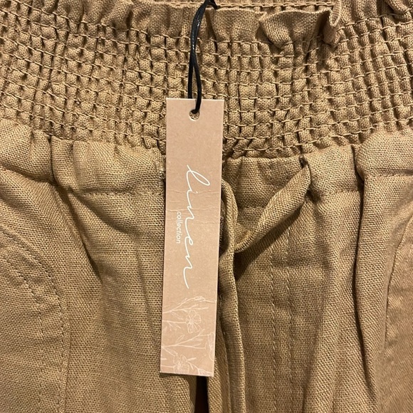 2 Joggers Green and Camel size Medium - Picture 8 of 12